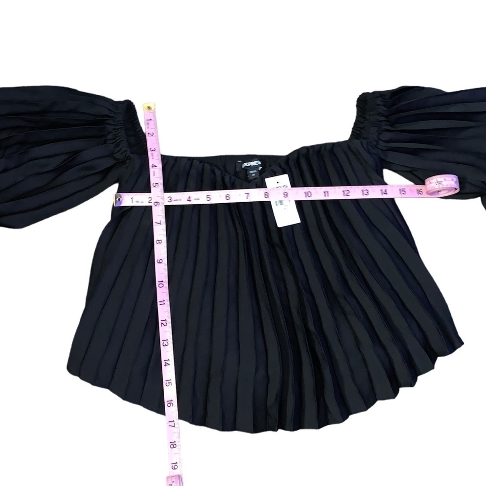 EXPRESS PLEATED PUFF SLEEVE TOP - Picture 2 of 6